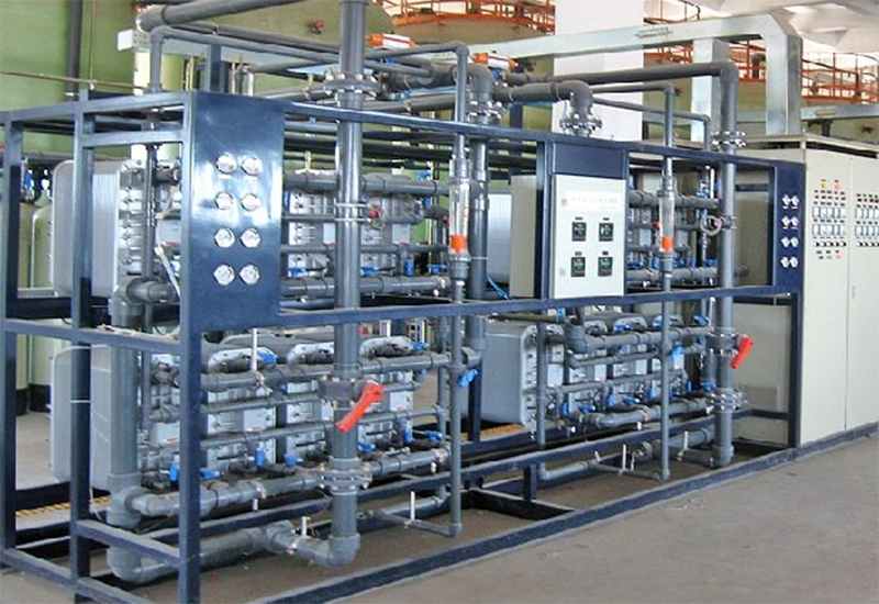 Photovoltaic semiconductor EDI pure water